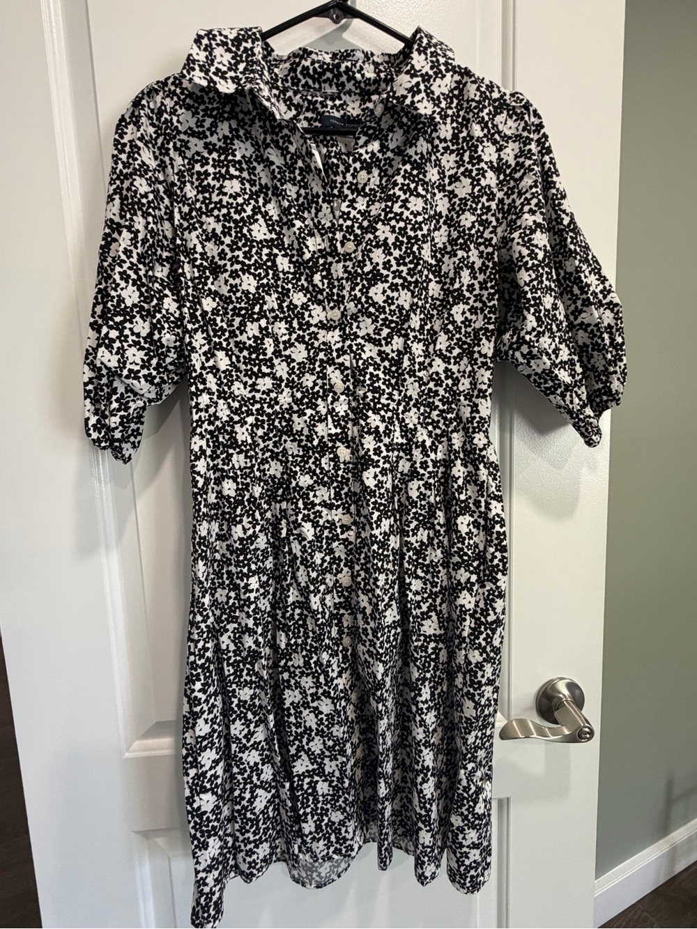 NWT Tommy Hilfiger Black and White Floral Midi Dress